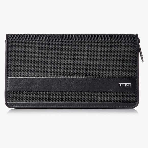 TUMI Black Textured Men's Wallet - Picture 2 of 8